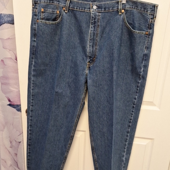 f Levi's Blue Straight-Leg Jeans with Classic Indigo Wash Very Nice 48x30 - Picture 1 of 5